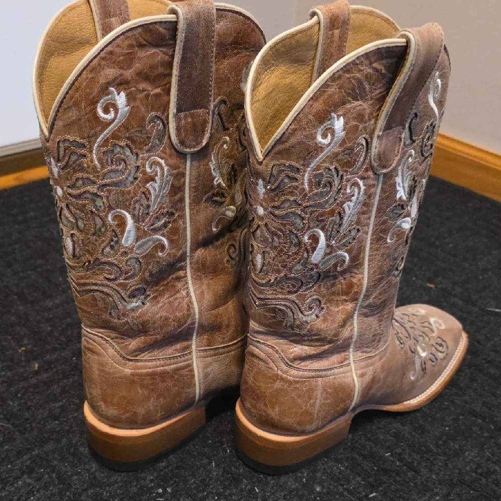 Shyanne Tan Embroidered Western Boots - image 4